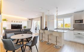Apartamento En Banana Beach Junto Al Mar - Marbella